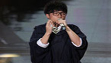 快男模仿华晨宇“僵尸舞”